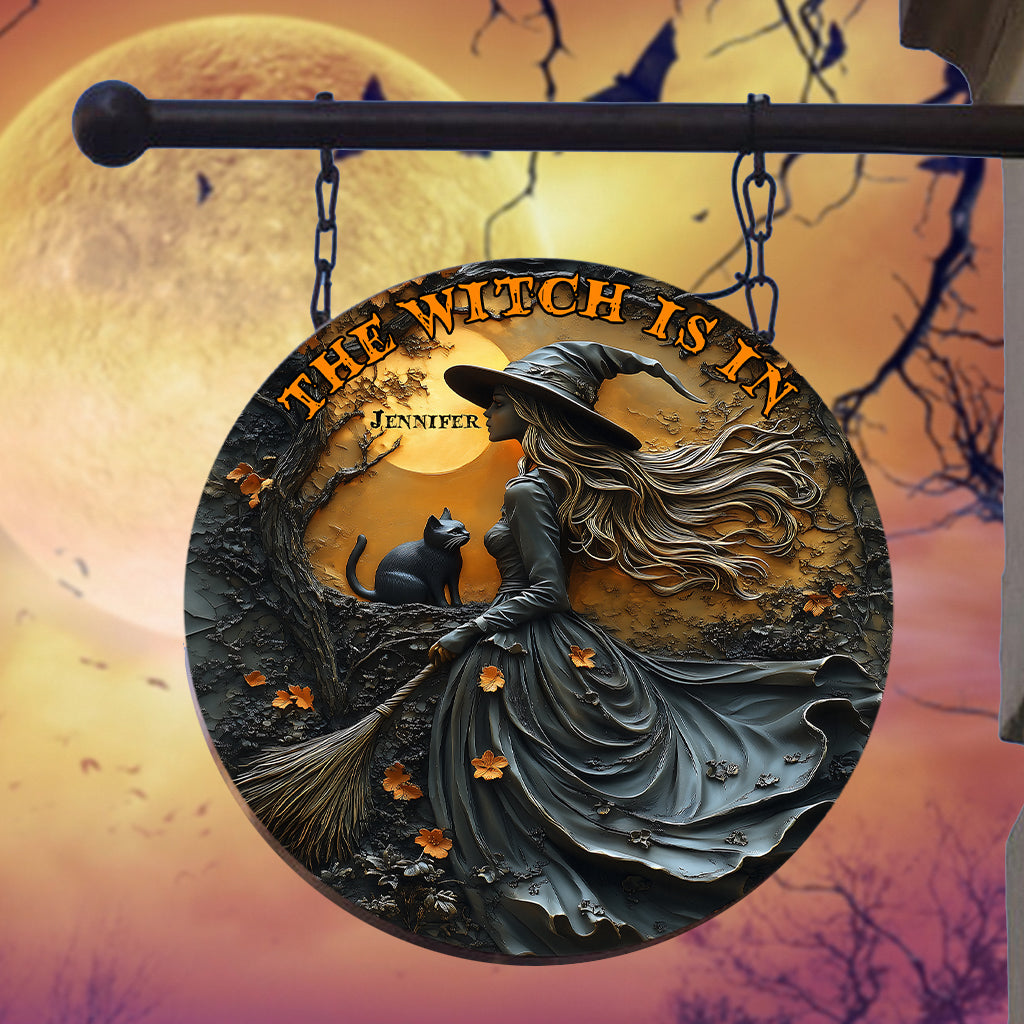 Belle sorcière et son chat noir - Panneau rond en métal personnalisé « Sorcière »