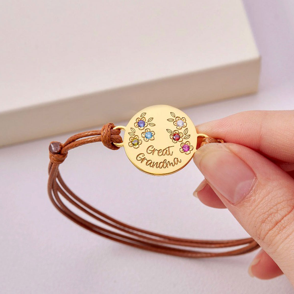 Bracelet pendentif rond avec pierres de naissance - Bracelet pendentif rond personnalisé pour maman