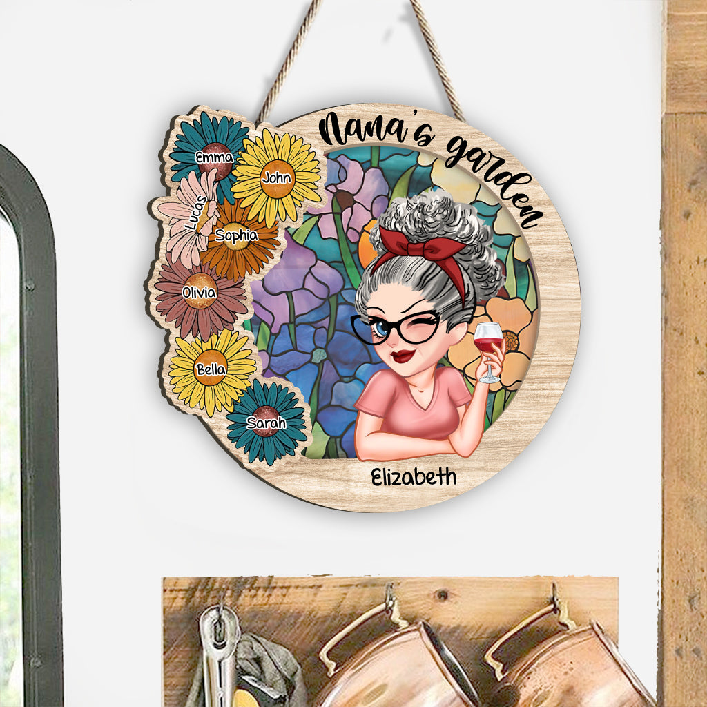 Jardin de grand-mère - Panneau en bois personnalisé en forme de grand-mère