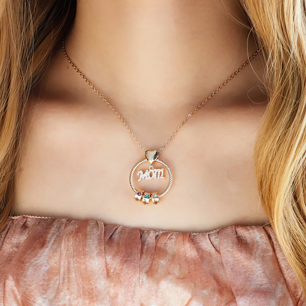 Collier pendentif rond avec breloques pour maman - Collier pendentif rond personnalisé pour maman avec breloques