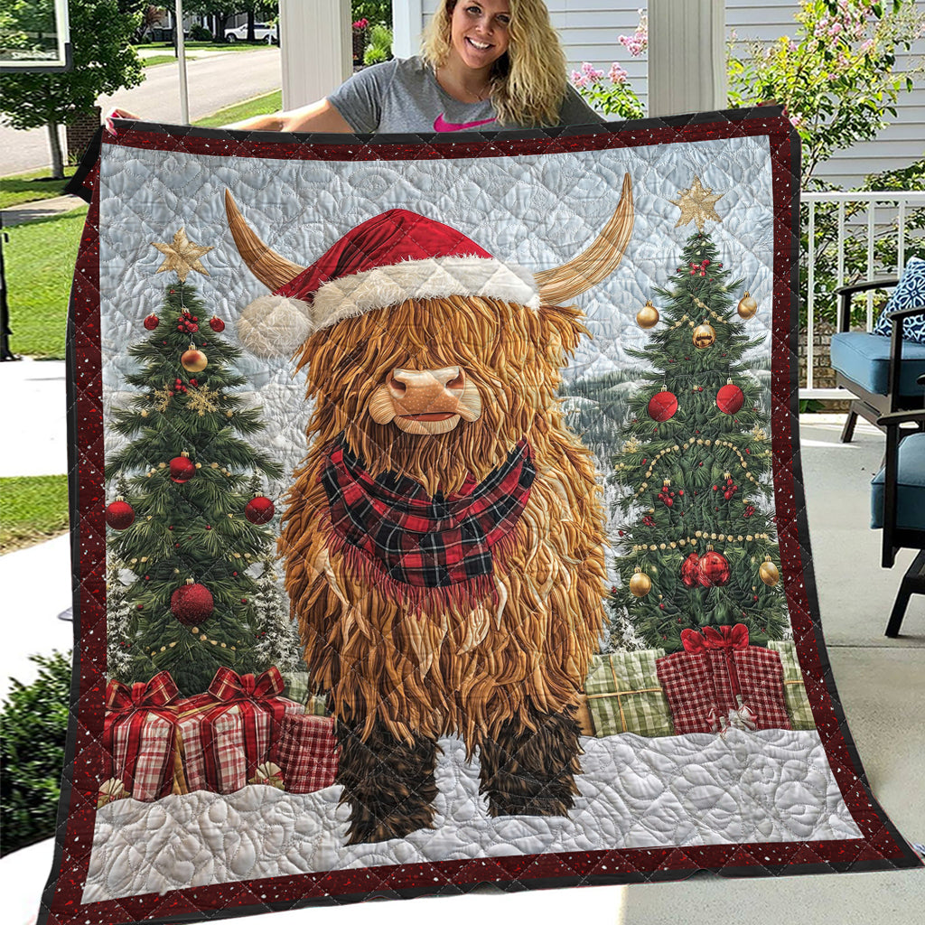 Beautiful Christmas Highland Cow - Personalized Quilt