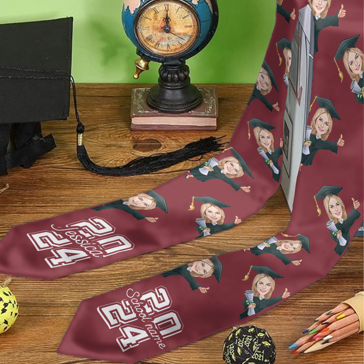 Écharpe de remise de diplôme personnalisée avec un personnage caricatural et amusant 