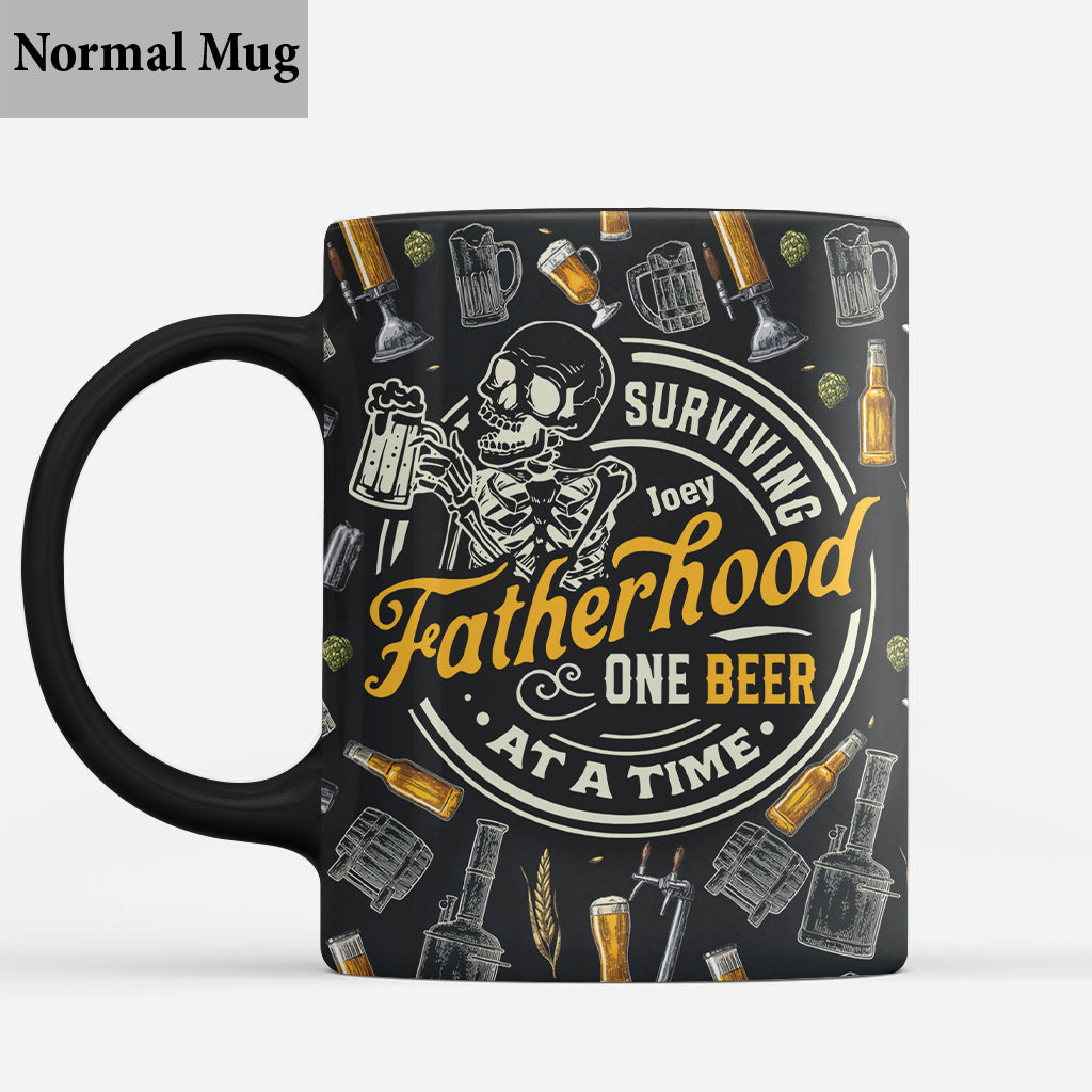 Survivre à la paternité, une bière à la fois - Mug personnalisé pour papa