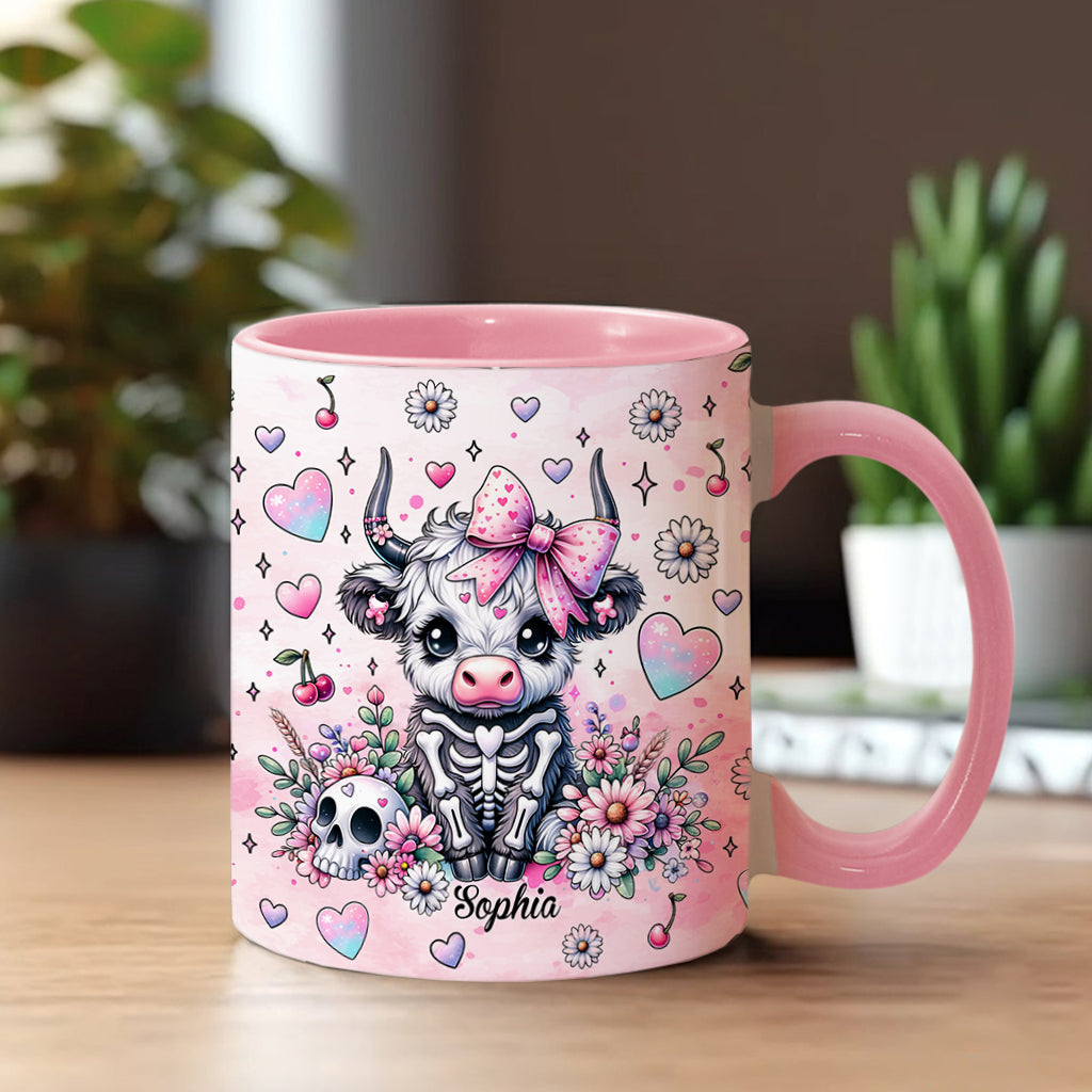 Mug personnalisé « Vache des Highlands d'Halloween mignonne et effrayante »