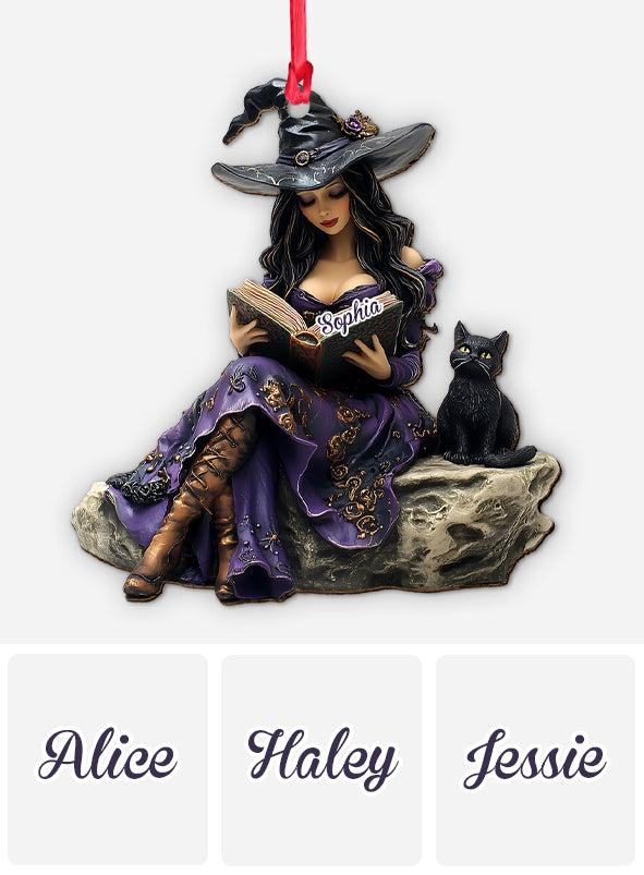 Je ne suis pas une rat de bibliothèque, je suis une sorcière des livres - Ornement de sorcière personnalisé