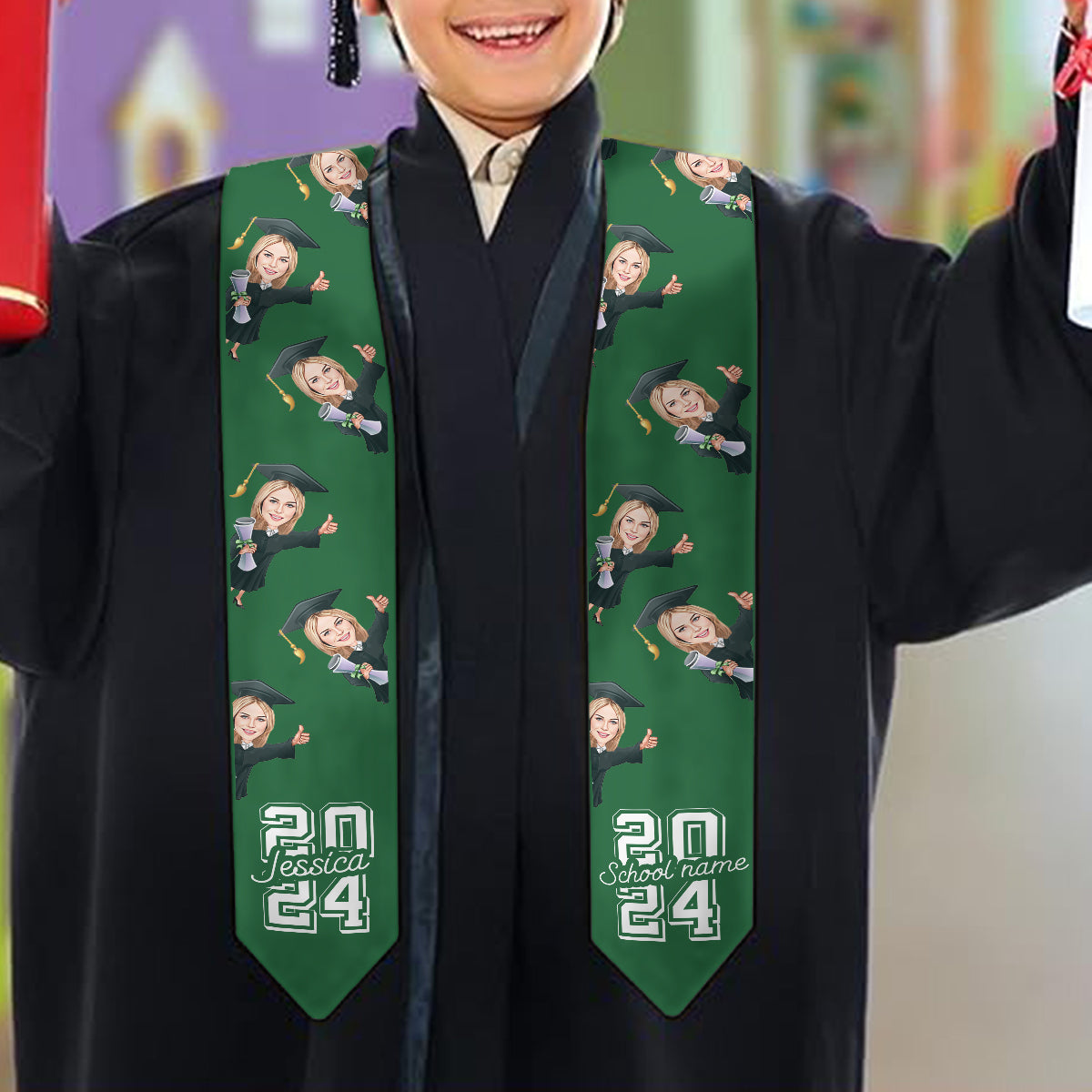 Écharpe de remise de diplôme personnalisée avec un personnage caricatural et amusant 