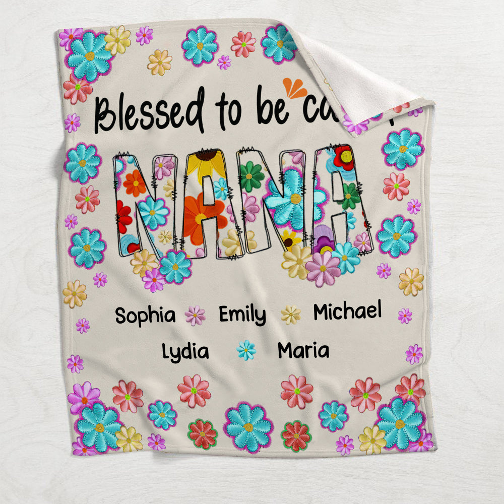 Couverture personnalisée « Bénie d'être appelée Nana » à motif floral