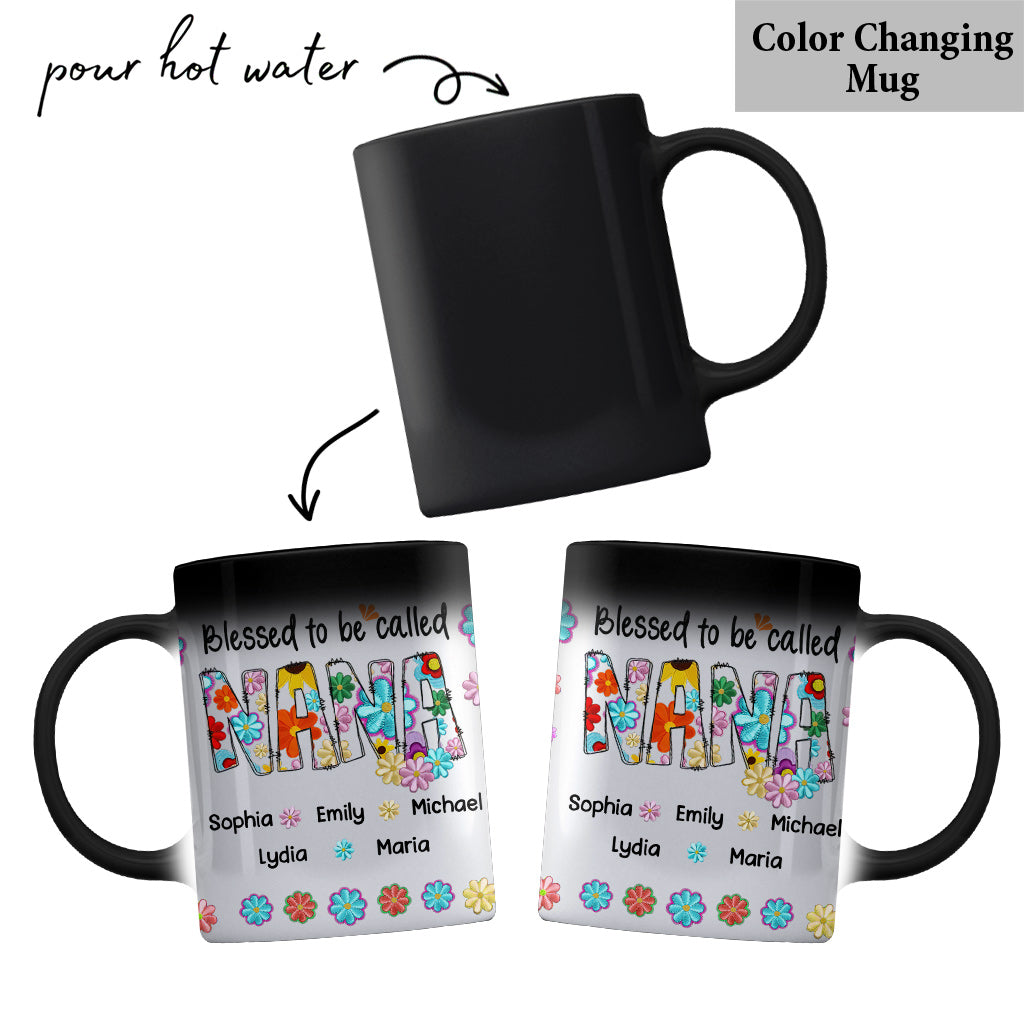 Mug personnalisé « Bénie d'être appelée Nana » à motif floral