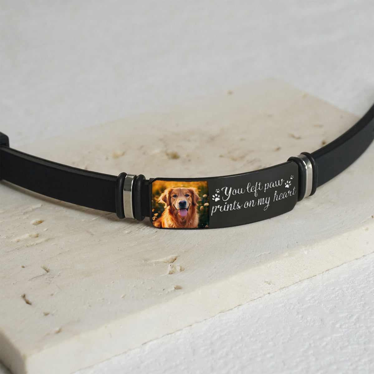 Tu as laissé des empreintes de pattes sur mon cœur - Bracelet personnalisé gravé avec un chien