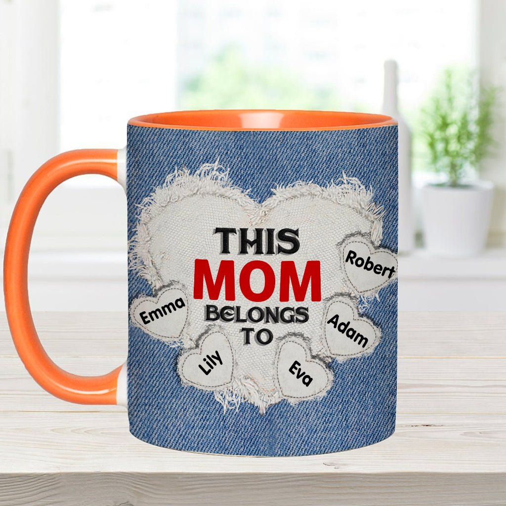 Cette maman appartient à - Mug personnalisé pour maman
