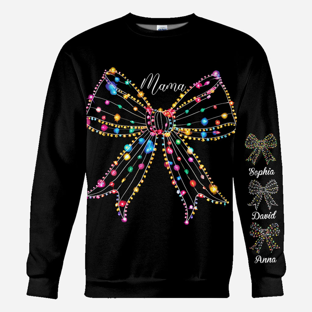 T-shirt personnalisé « Nœud papillon lumineux de Noël » pour maman