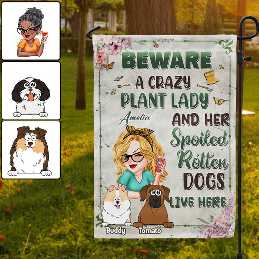 La folle aux plantes et ses chiens - Drapeau de jardin personnalisé