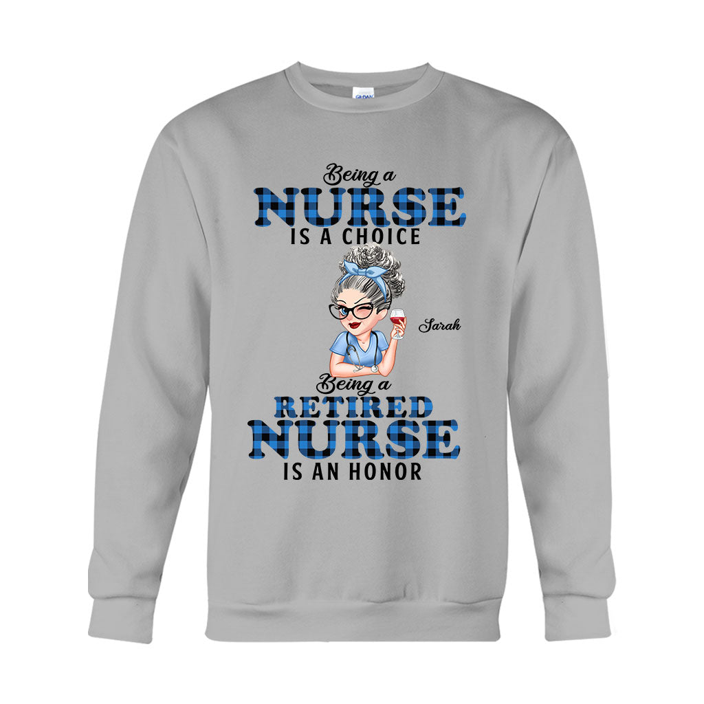 Être infirmière retraitée est un honneur - T-shirt et sweat à capuche personnalisés pour infirmières