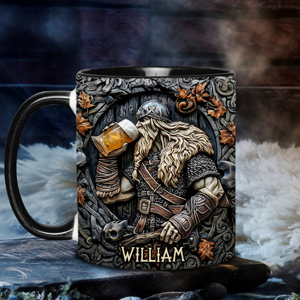 Légende des guerriers vikings buvant du whisky : Levez votre corne ! - Mug personnalisé à accent viking