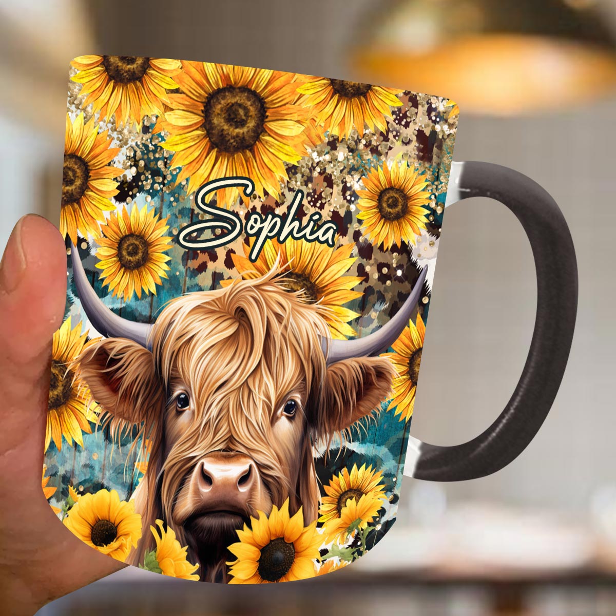 Mug personnalisé « Vache des Highlands parmi les tournesols »