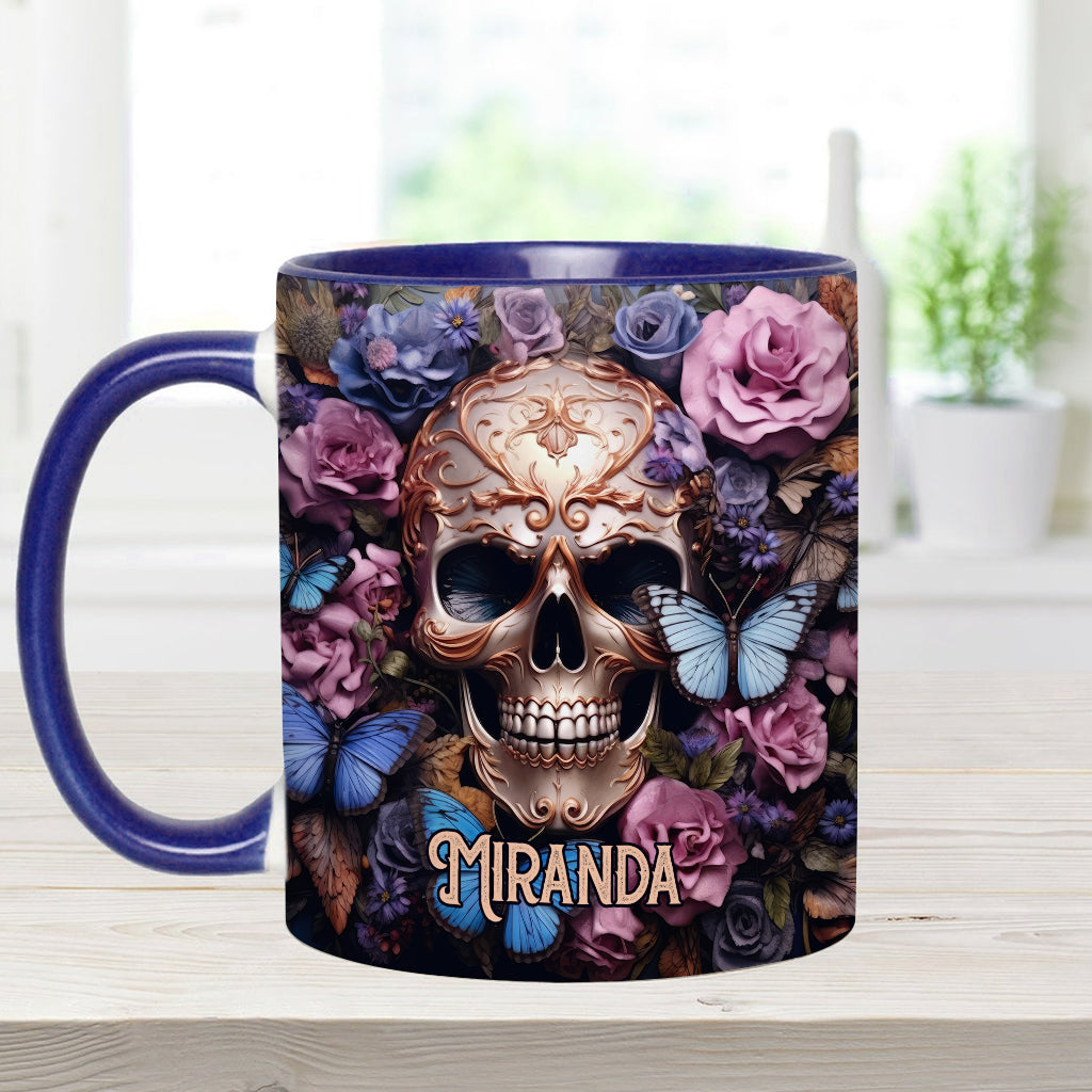 Mug personnalisé à motif crâne, roses et papillons - La beauté du crâne sombre