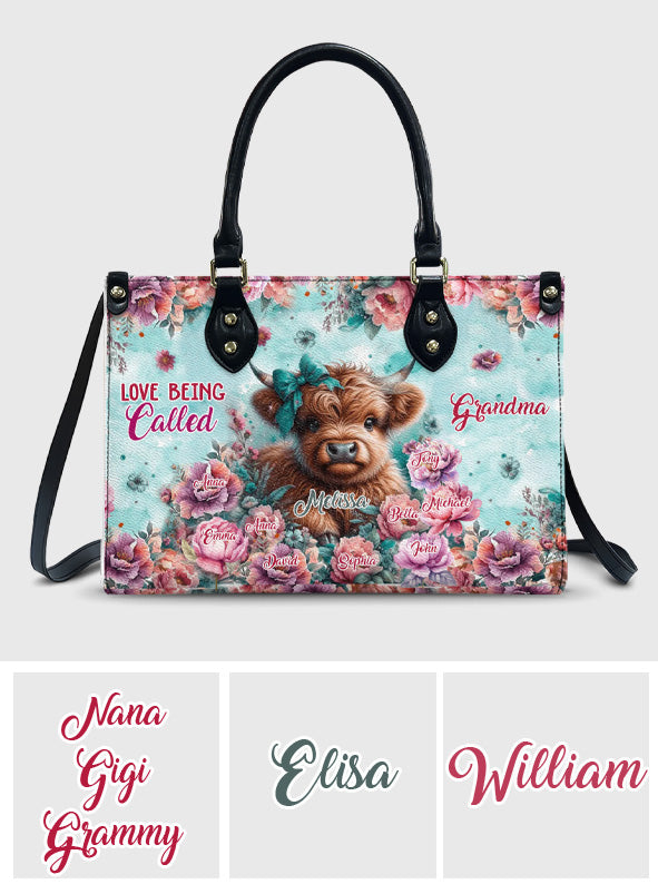 Sac à main en cuir personnalisé « J'adore qu'on m'appelle Mamie Highland Cow »
