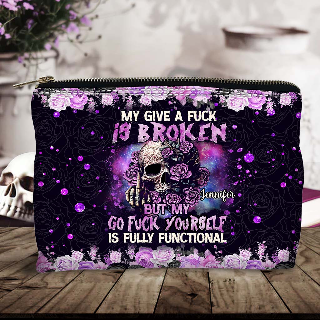 Mon « Je m'en fous » est cassé, mais mon « Va te faire foutre » est parfaitement fonctionnel ! – Pochette personnalisée en forme de crâne