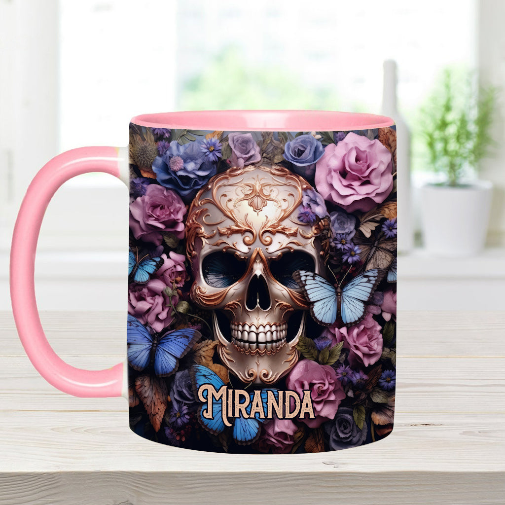 Mug personnalisé à motif crâne, roses et papillons - La beauté du crâne sombre