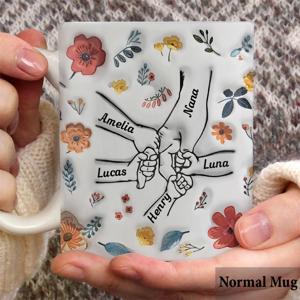Mug personnalisé « Mains gonflées à fleurs » - Grand-mère
