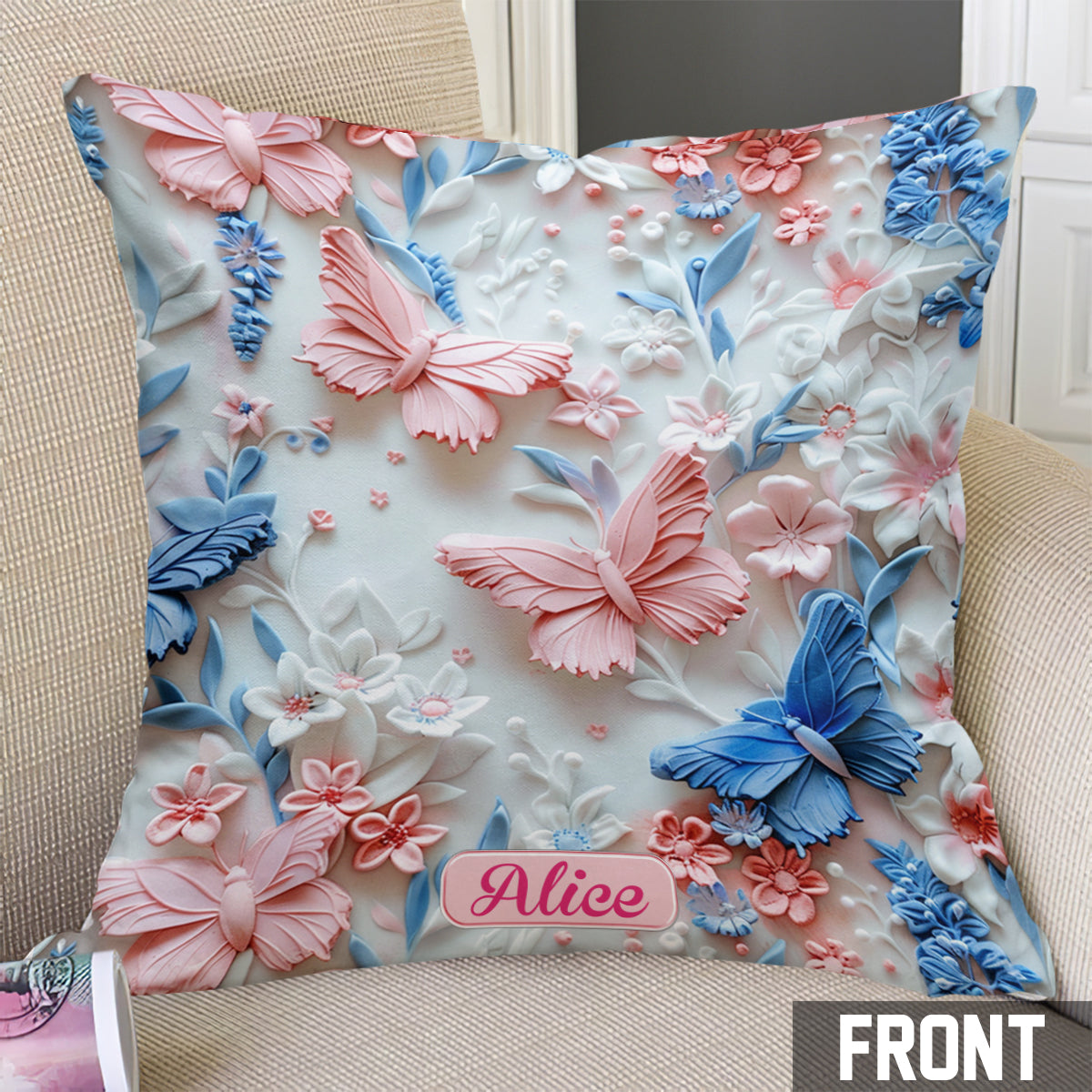 Coussin décoratif papillons roses et bleus personnalisé