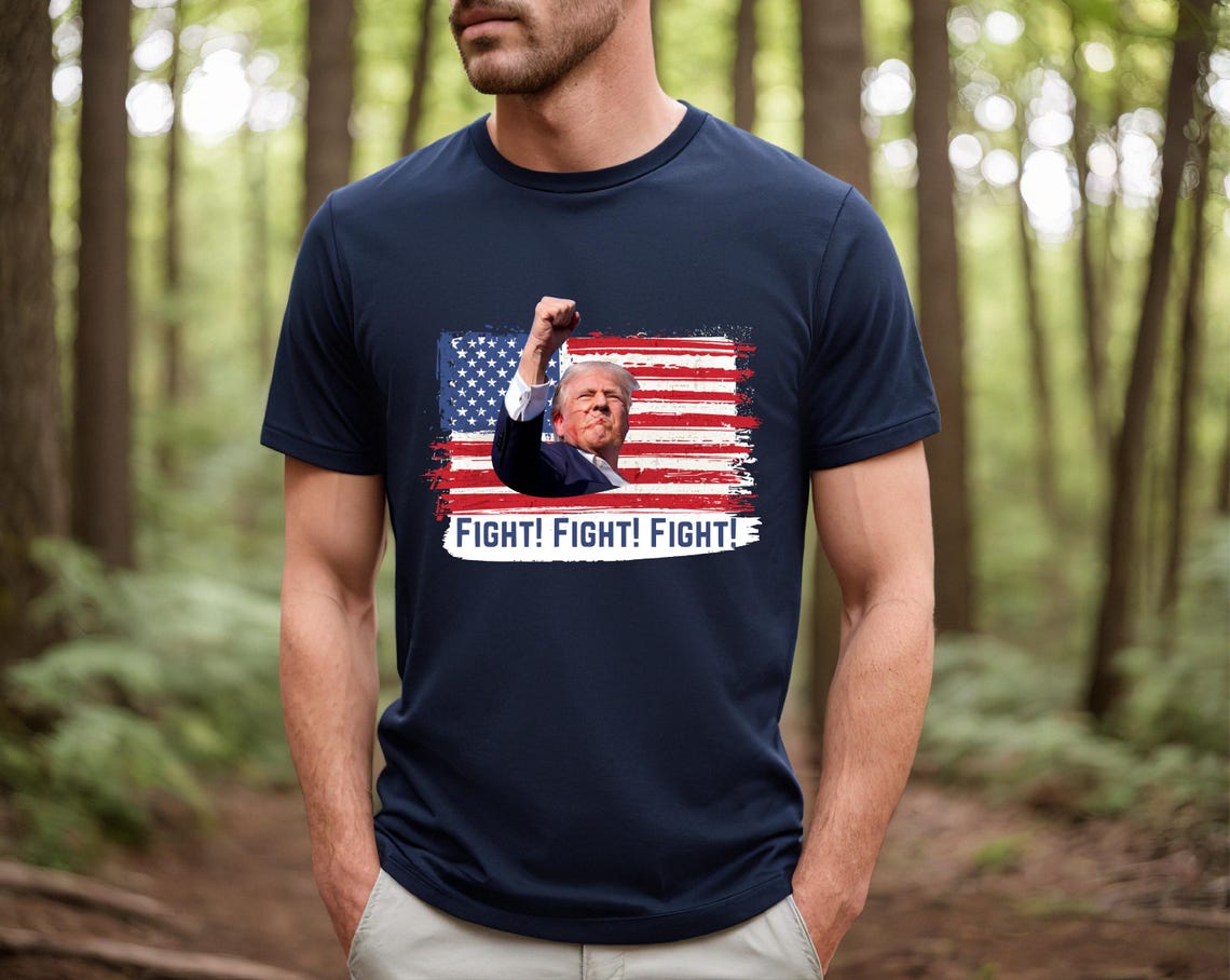 T-shirt Trump, T-shirt Président Donald Trump 2024, T-shirt Que Dieu bénisse Trump, T-shirt Soutien à Trump, T-shirt Élection Trump 2024, Ne jamais se rendre
 T-shirt et sweat à capuche