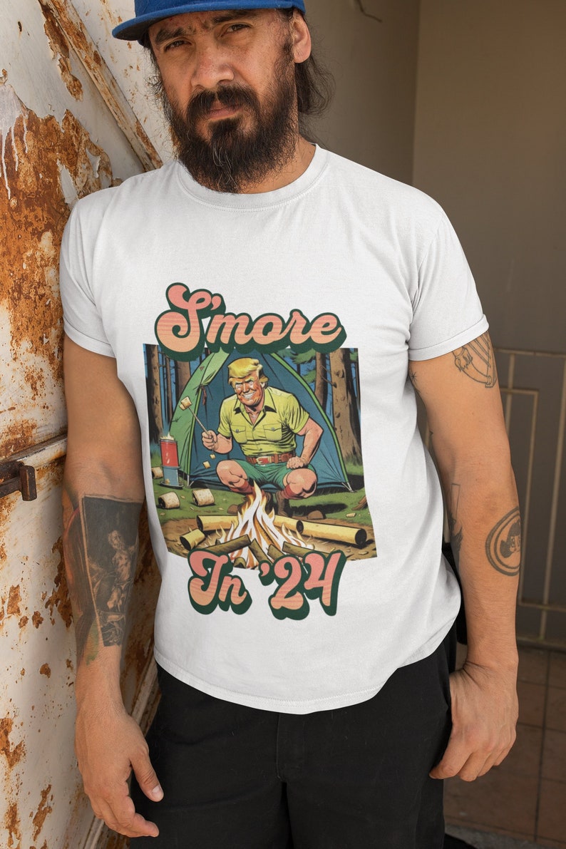 T-shirt « S'more en 2024 » Donald Trump 2024, T-shirt humoristique Trump, T-shirt MAGA, T-shirt de campagne Trump, T-shirt patriotique « L'Amérique d'abord », T-shirt et sweat à capuche « S'mores autour d'un feu de camp »