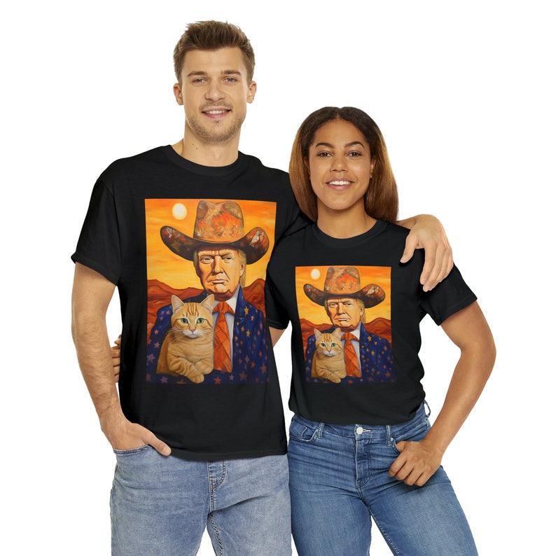 T-shirt « Trump cowboy avec un chat », T-shirt humoristique Trump, T-shirts Donald Trump, T-shirts chats humoristiques, T-shirt et sweat à capuche sarcastiques pour les amoureux de Trump et des chats