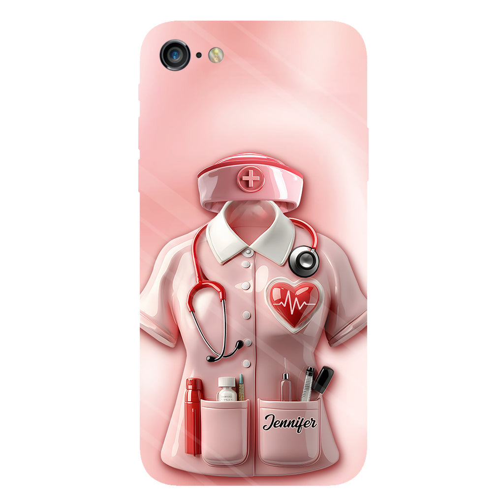 Les infirmières sont au cœur des soins de santé - Coque de téléphone personnalisée avec le texte intégral « Infirmière »