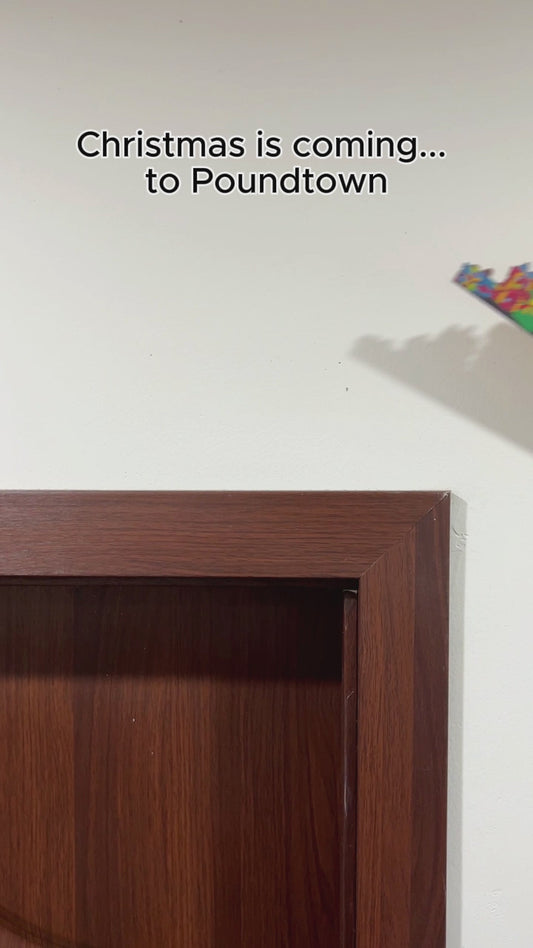 Bienvenue à Poundtown - Décoration personnalisée pour cadre de porte de couple