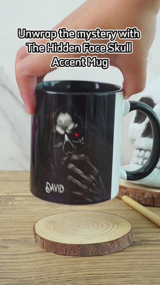 Mug personnalisé « Le Visage Caché » avec motif crâne