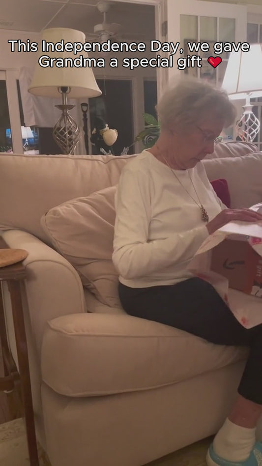 Drapeau en forme de cœur bouffant « Grand-mère et petits-enfants » - Ornement de voiture personnalisé pour grand-mère