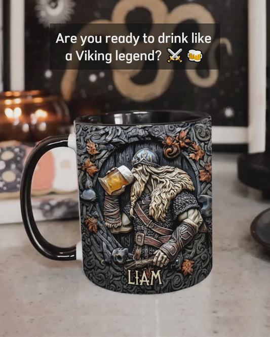 Légende des guerriers vikings buvant du whisky : Levez votre corne ! - Mug personnalisé à accent viking
