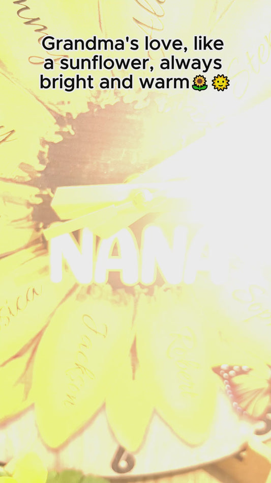 Horloge murale personnalisée « Grand-mère et petits-enfants tournesol »