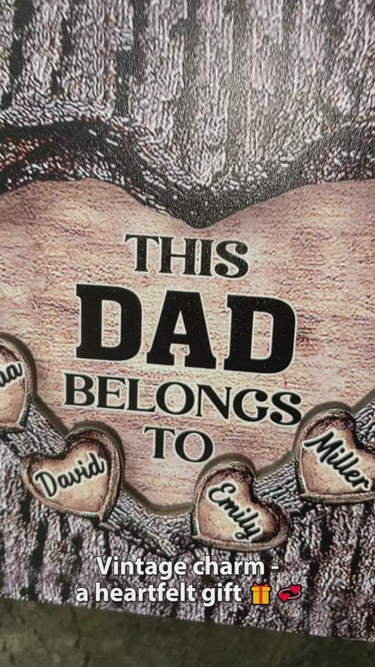 Ce cœur en bois « Papa, Maman, Grand-mère, Grand-père » appartient à… - Plaque en bois personnalisée pour papa (2 couches)