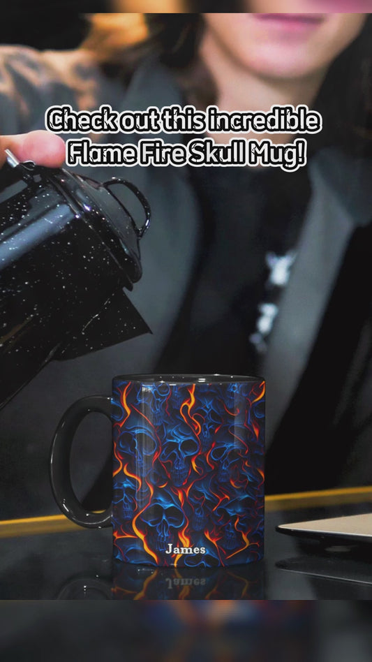Mug personnalisé avec motif crâne de feu et flammes