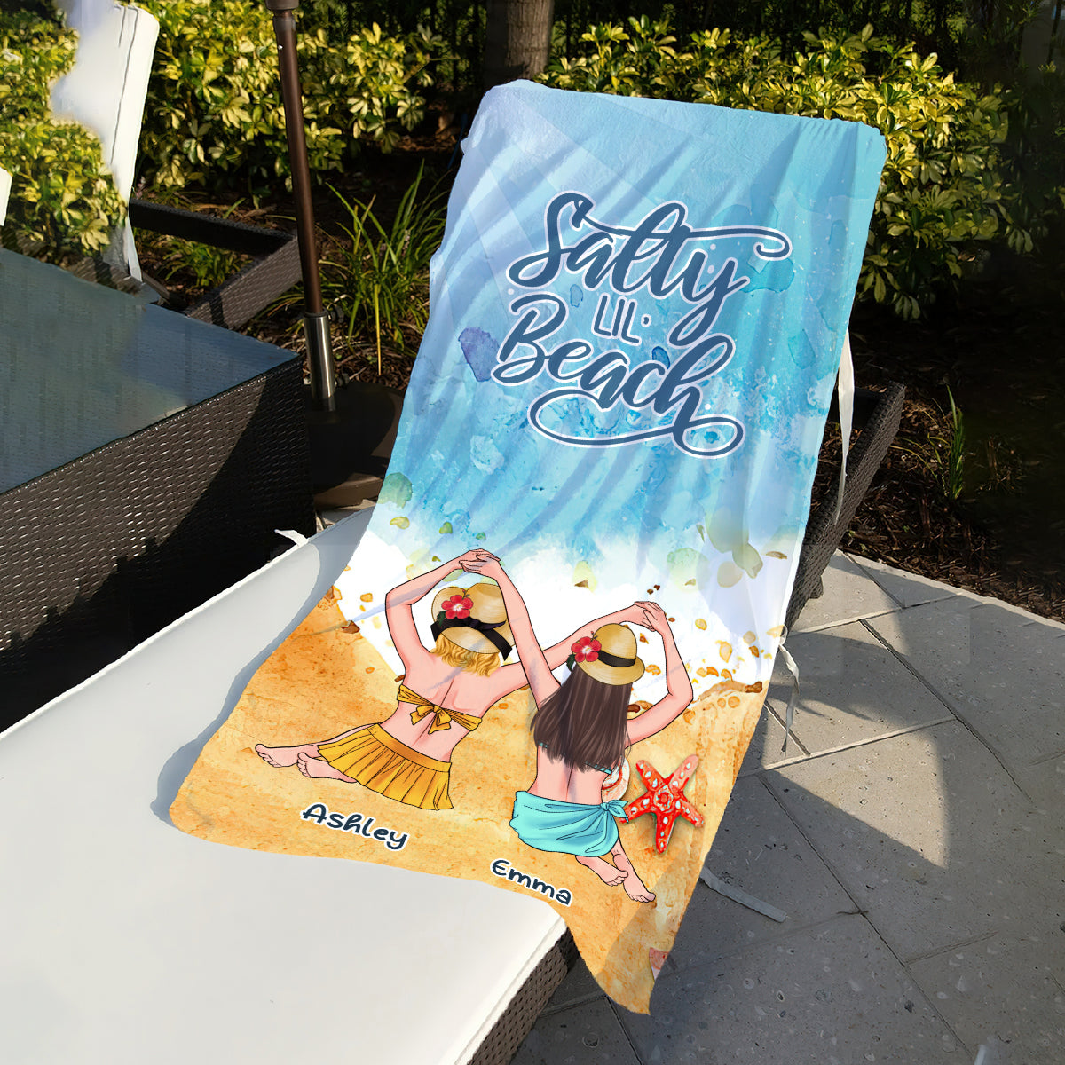 Salty Lil' Beach - Serviette de plage personnalisée pour meilleure amie
