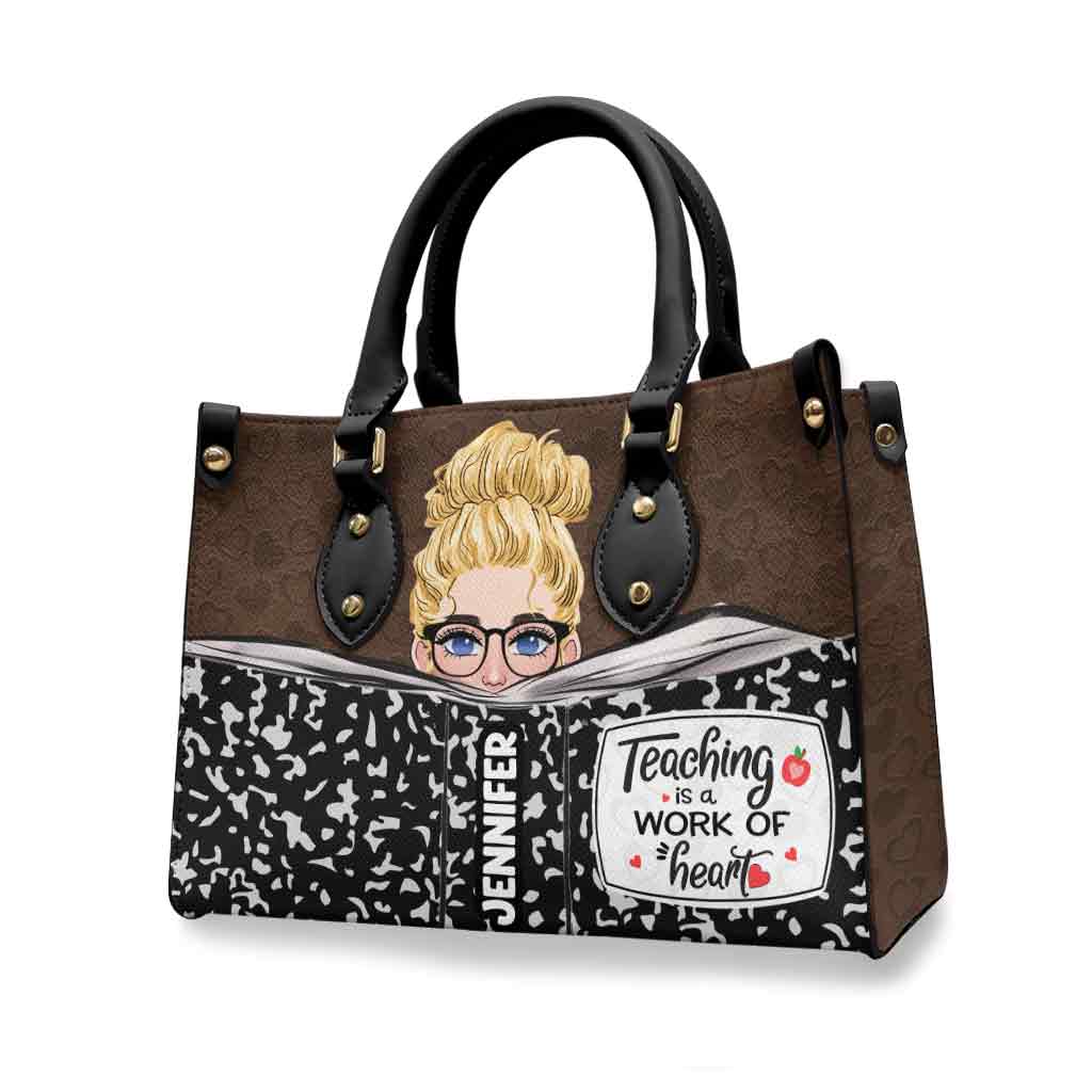Enseigner, c'est un travail de cœur - Sac à main en cuir personnalisé pour enseignant