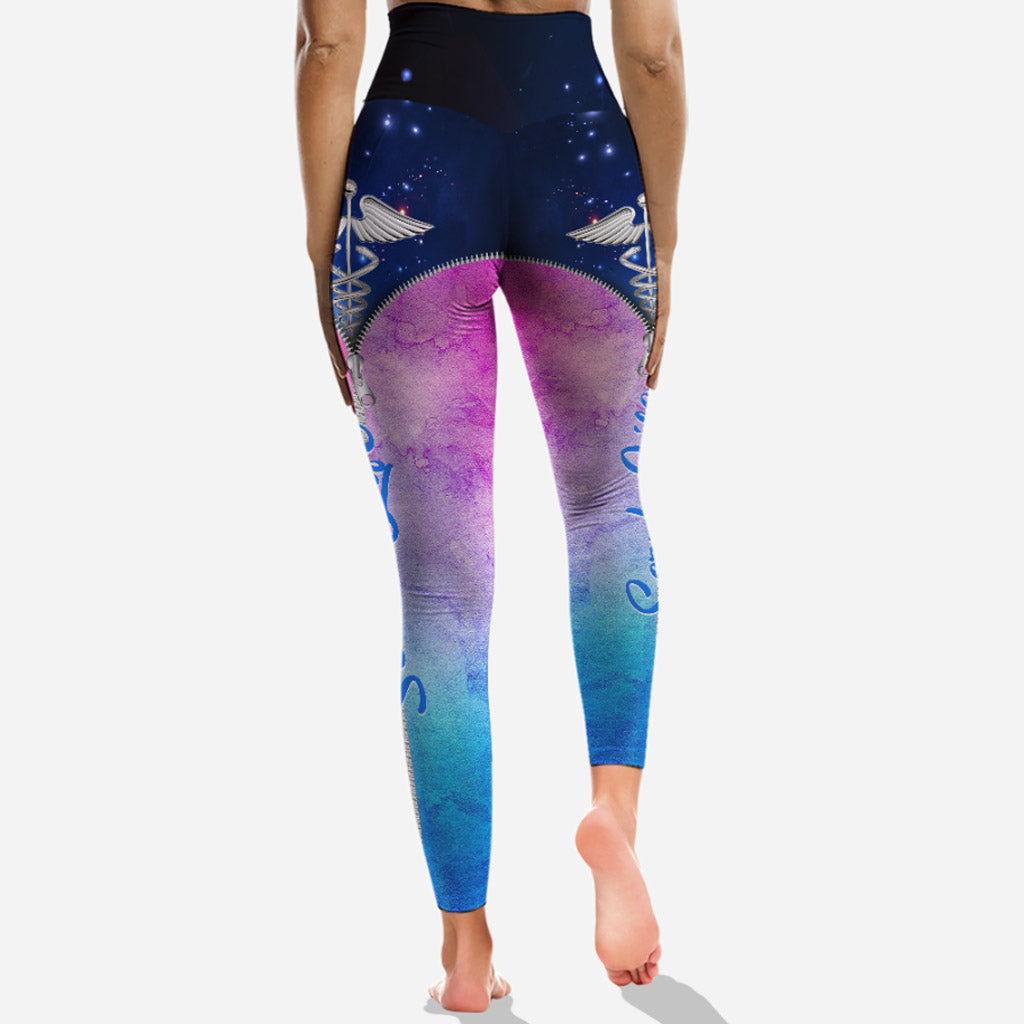 Infirmière dans les veines - Sweat à capuche et legging personnalisés « Infirmière »