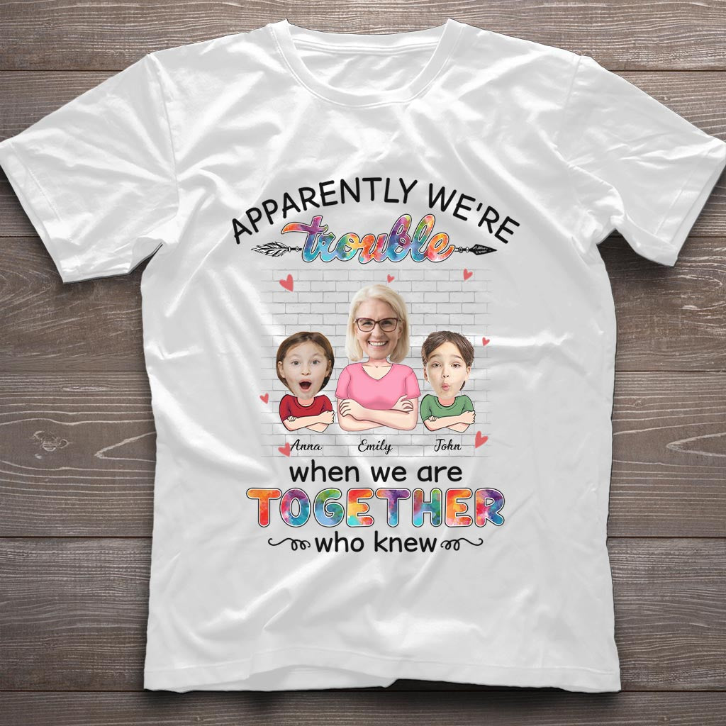 Apparemment, on est des chenapans quand on est ensemble - Cadeau pour grand-mère, grand-mère, petite-fille, petit-fils - T-shirt et sweat à capuche personnalisés