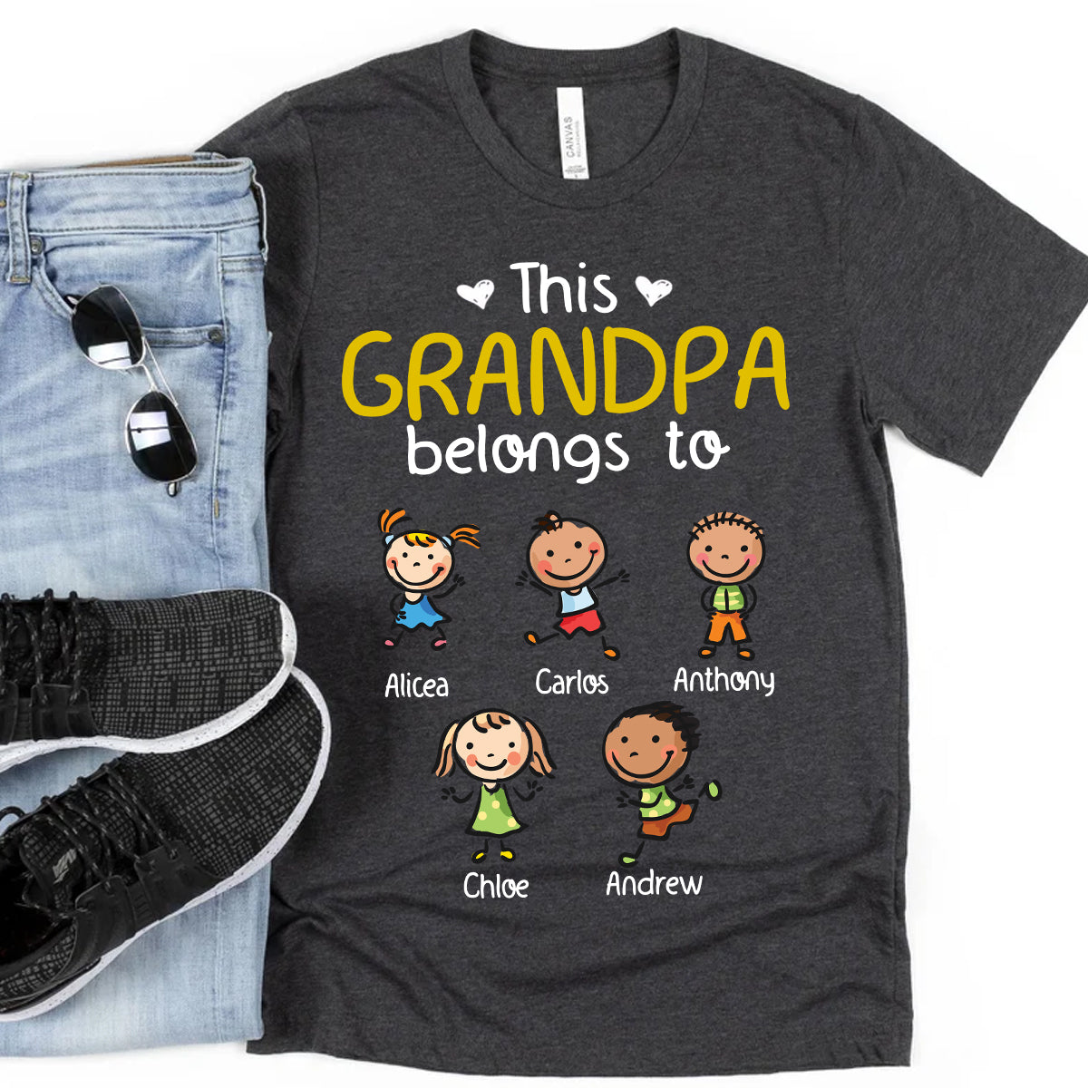 Ce t-shirt et ce sweat à capuche personnalisés « Ce grand-père et cette grand-mère appartiennent à » pour papa