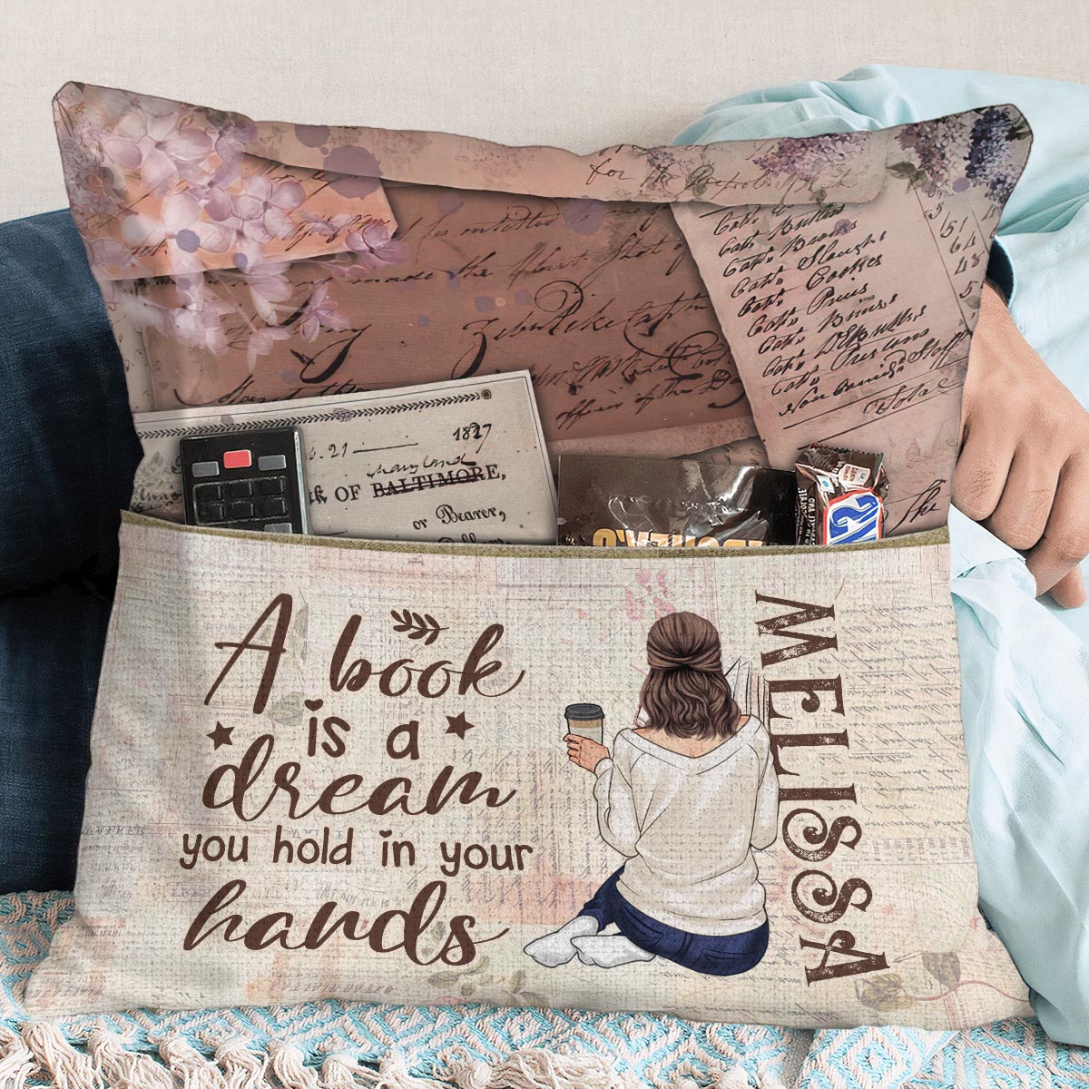 Un rêve que vous tenez entre vos mains - Coussin de poche en forme de livre personnalisé