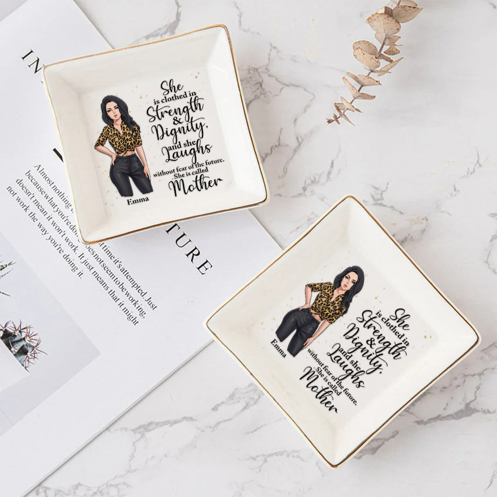 Elle est revêtue de force et de dignité - Porte-bijoux personnalisé pour la fête des mères
