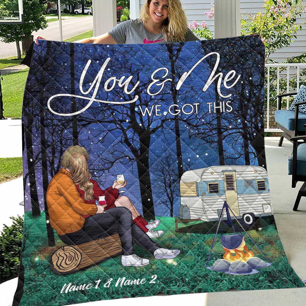 Couple de campeurs - Couverture personnalisée