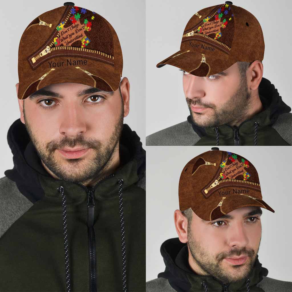 Ne jugez pas ce que vous ne comprenez pas. Casse-tête pour l'autisme. Casquette classique personnalisée.