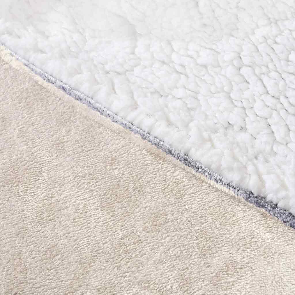 This Grandma Belongs To - Personalized Mother's Day Grandma Blanket Hoodie