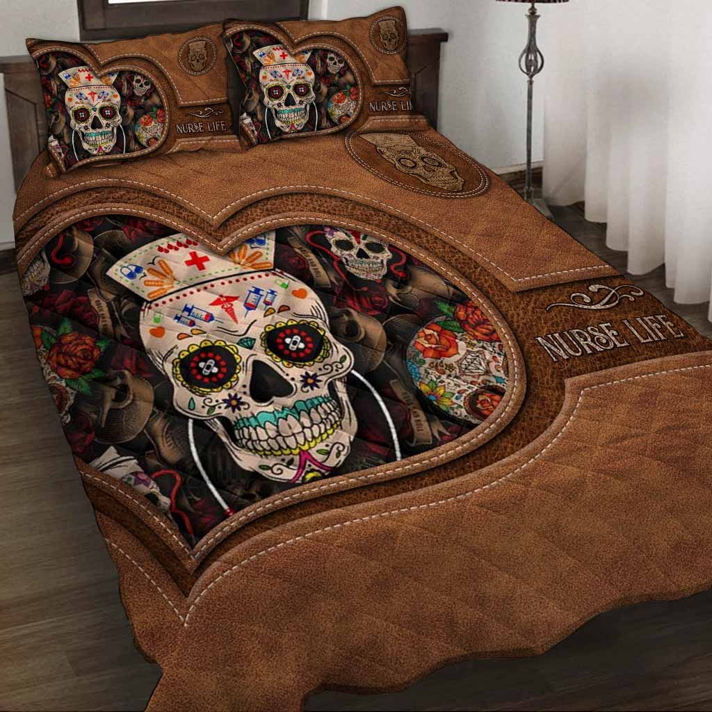 Vie d'infirmière - Parure de lit matelassée à motif cuir infirmière