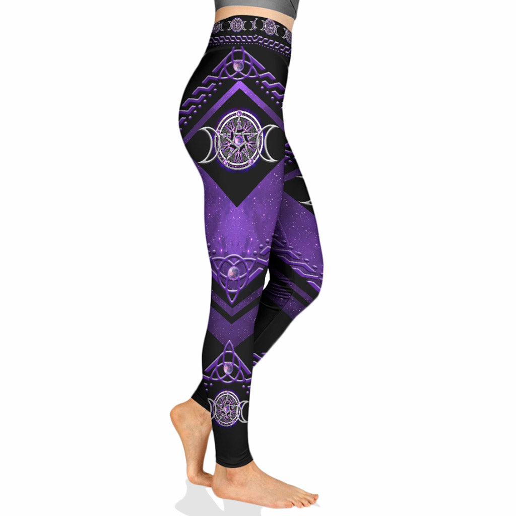 Sorcière de la Triple Lune Pourpre