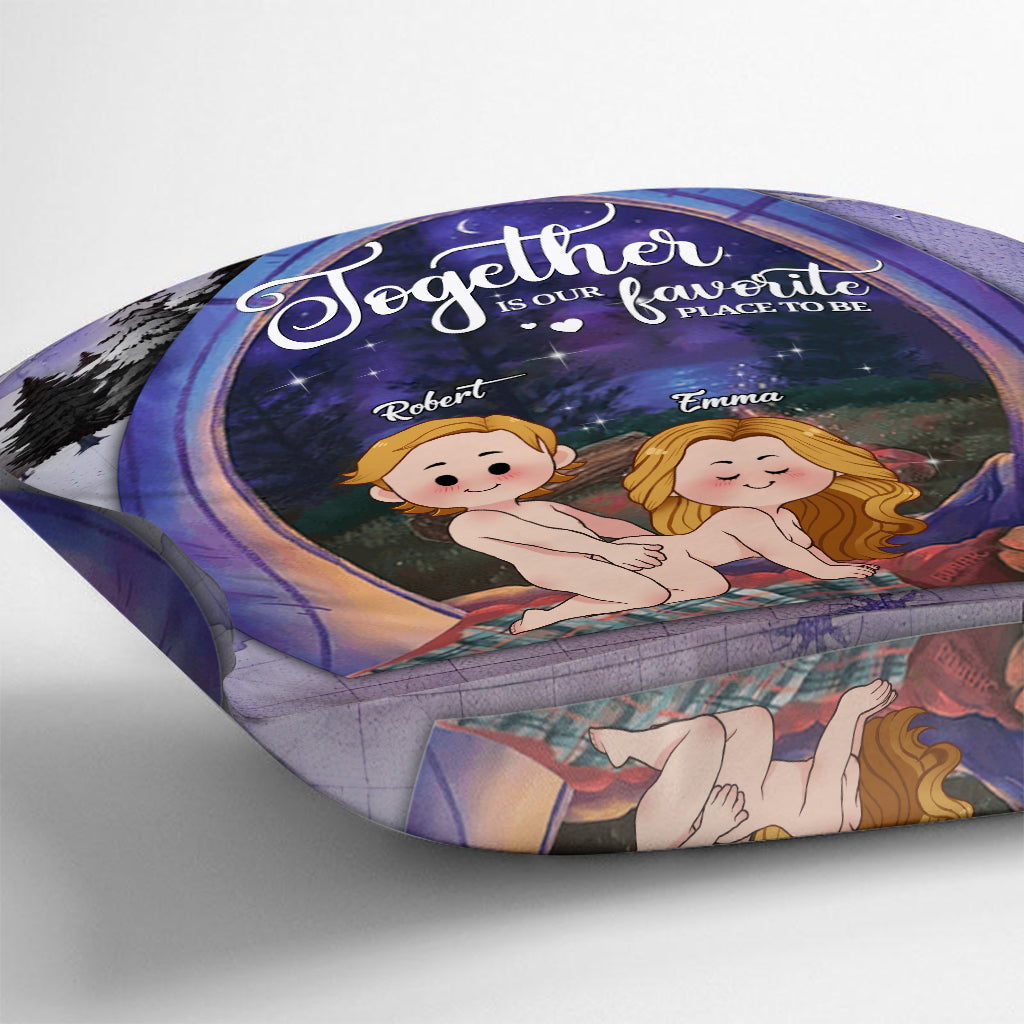 Être ensemble, c'est notre endroit préféré - Coussin décoratif de camping personnalisé