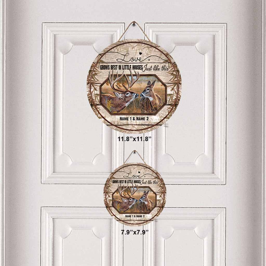 L'amour s'épanouit mieux - Panneau rond en bois personnalisé pour couples à la chasse